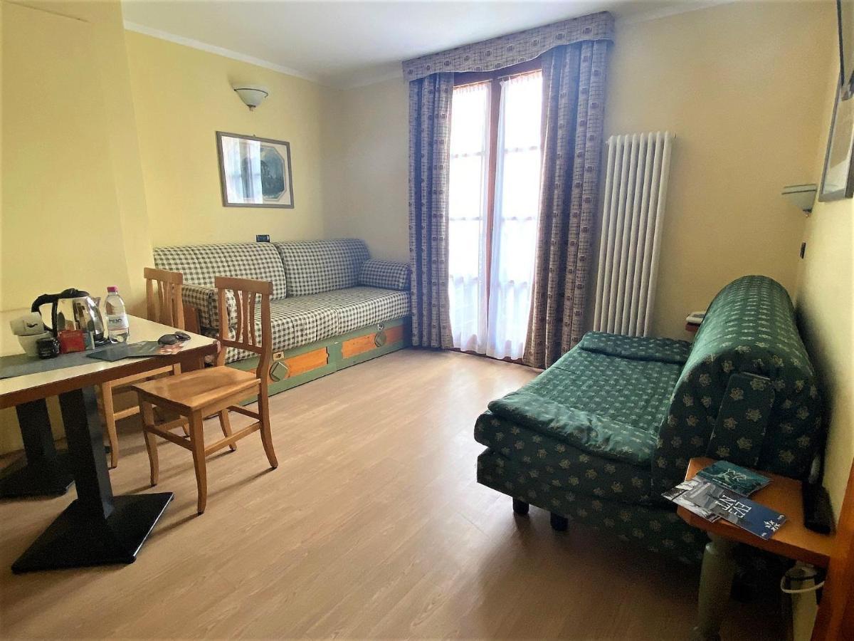 Nevesole Folgarida Resort Aparthotel Екстер'єр фото