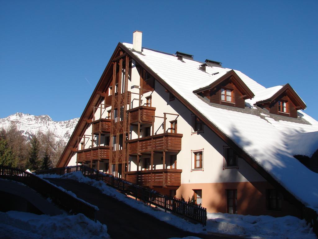Nevesole Folgarida Resort Aparthotel Екстер'єр фото
