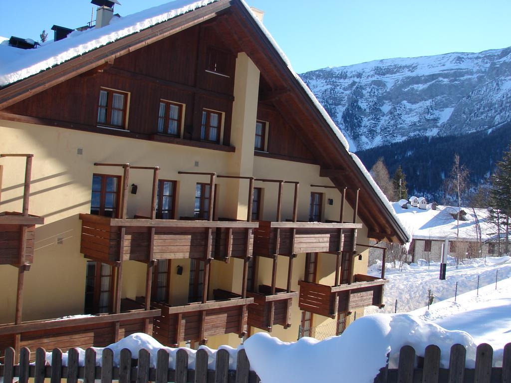 Nevesole Folgarida Resort Aparthotel Екстер'єр фото