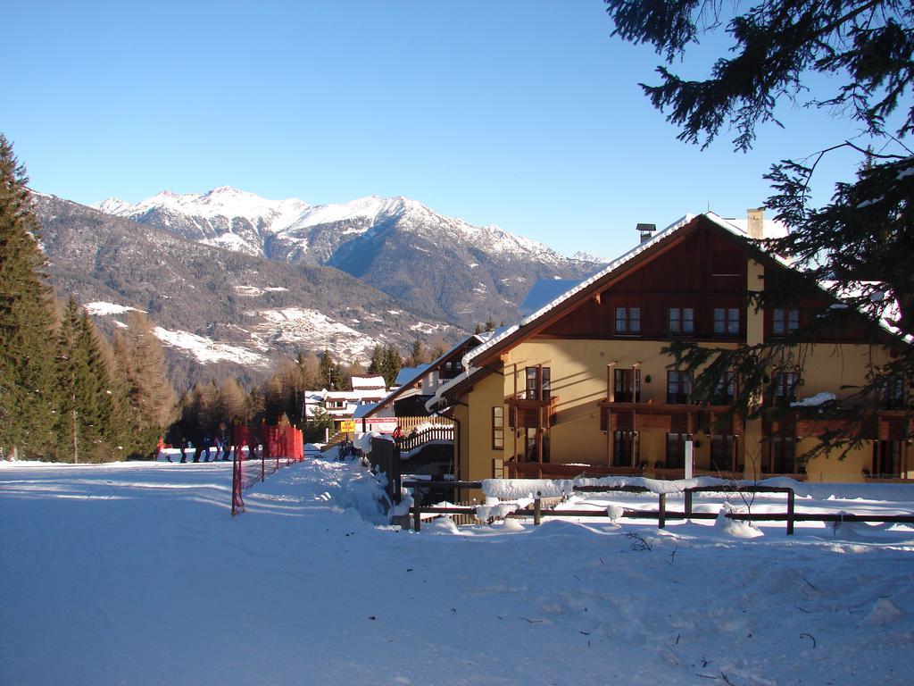 Nevesole Folgarida Resort Aparthotel Екстер'єр фото
