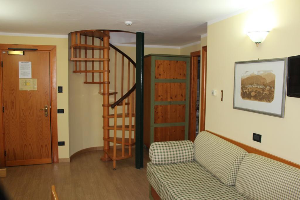 Nevesole Folgarida Resort Aparthotel Екстер'єр фото